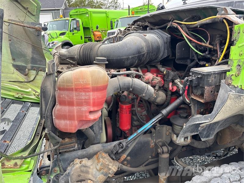 Ford 099 B-3 CLX 4800 kg Knuckle Boom on Ford F-750 4x2 Kranbilar
