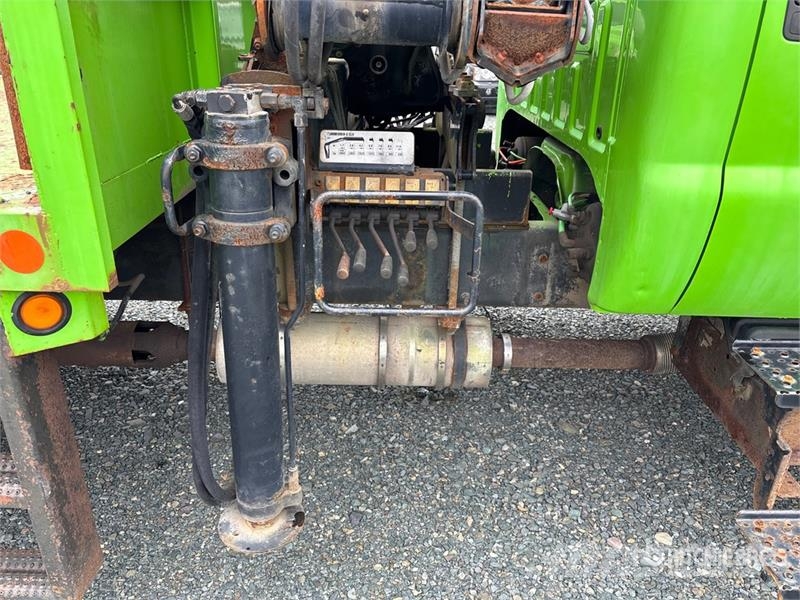 Ford 099 B-3 CLX 4800 kg Knuckle Boom on Ford F-750 4x2 Kranbilar