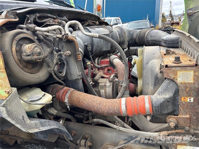 Ford 099 B-3 CLX 4800 kg Knuckle Boom on Ford F-750 4x2 Kranbilar