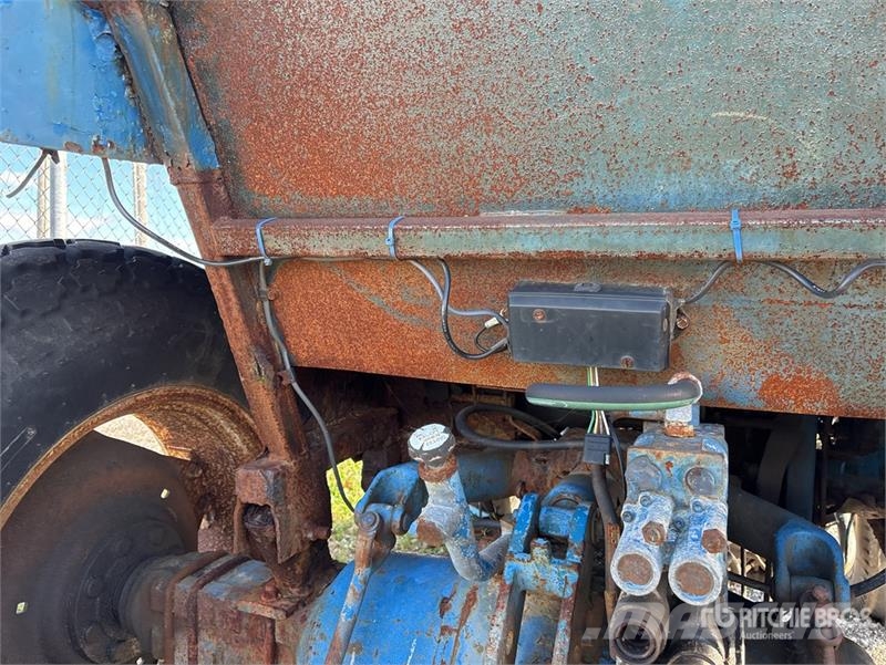 Ford 3910 2WD Utility Tractor Micro tracteur