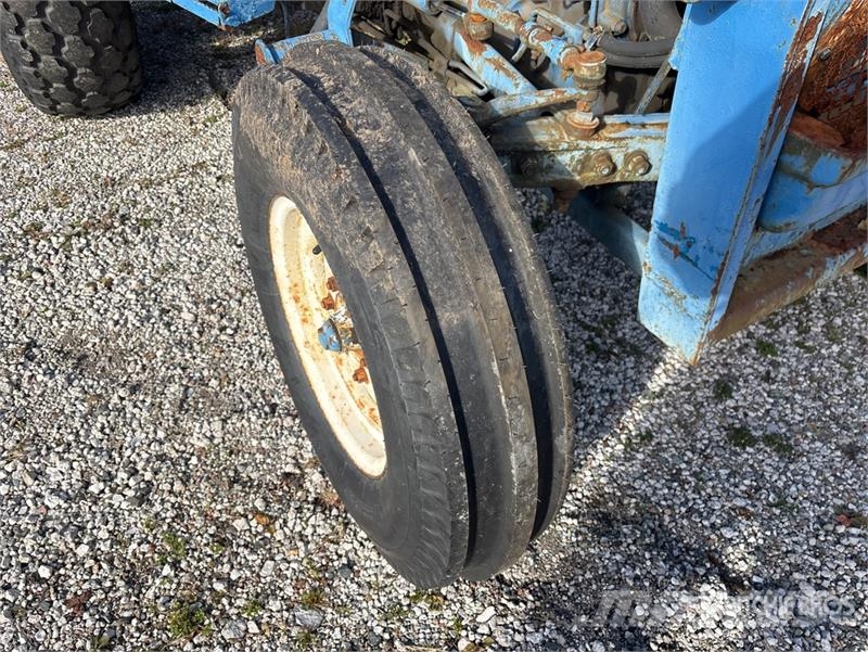 Ford 3910 2WD Utility Tractor Micro tracteur