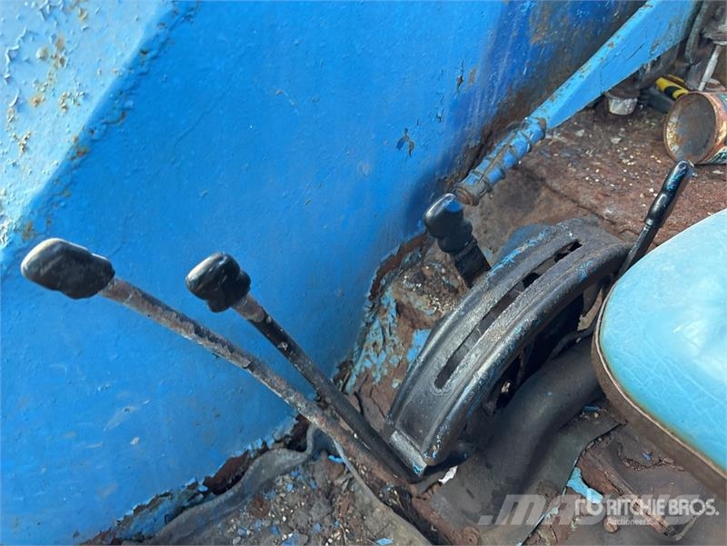 Ford 3910 2WD Utility Tractor Micro tracteur