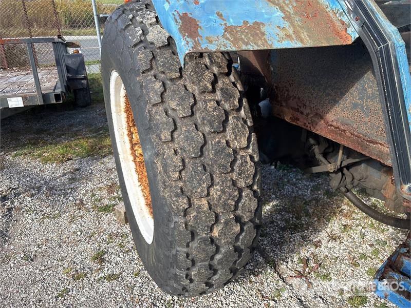 Ford 3910 2WD Utility Tractor Micro tracteur