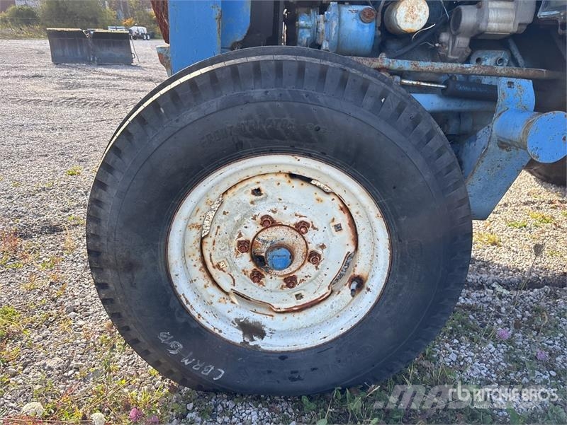 Ford 3910 2WD Utility Tractor Micro tracteur