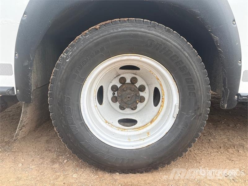 Ford E-350 Линейки