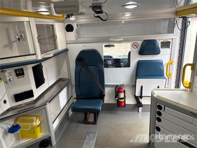 Ford E-350 Ambulanser