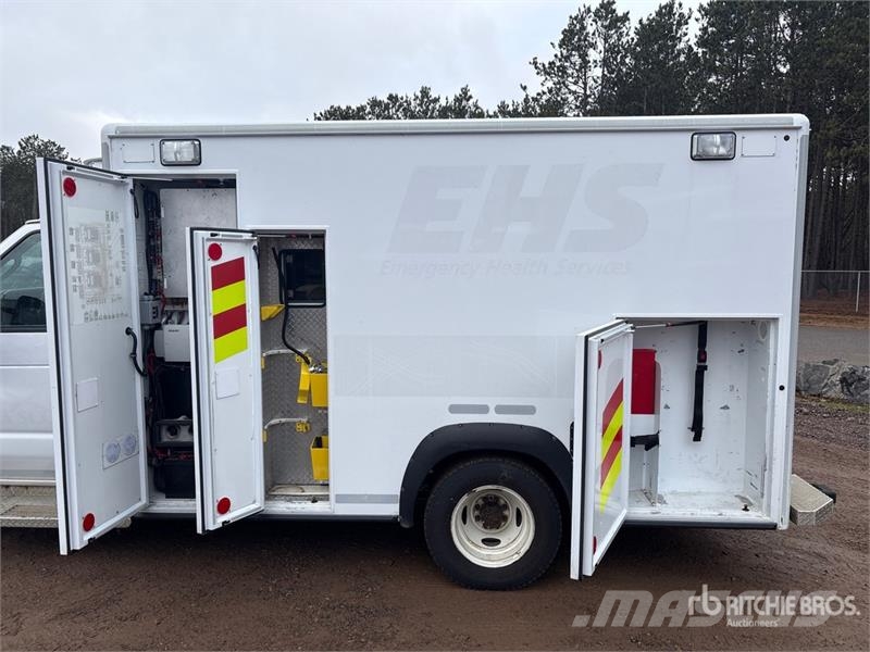 Ford E-350 Ambulanser