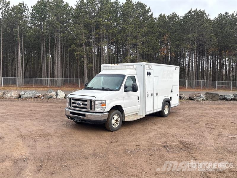 Ford E-350 Ambulanser