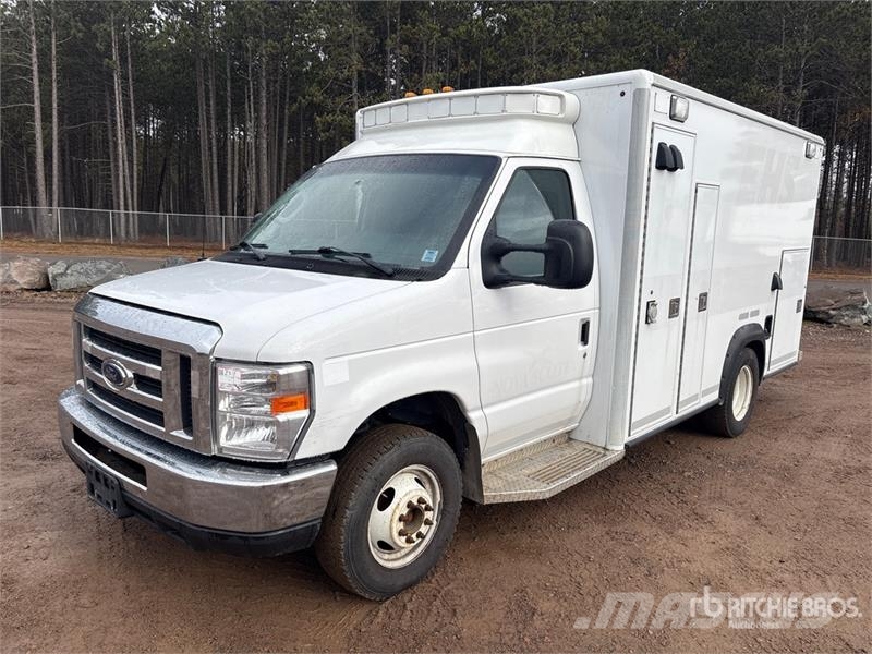 Ford E-350 Ambulanser