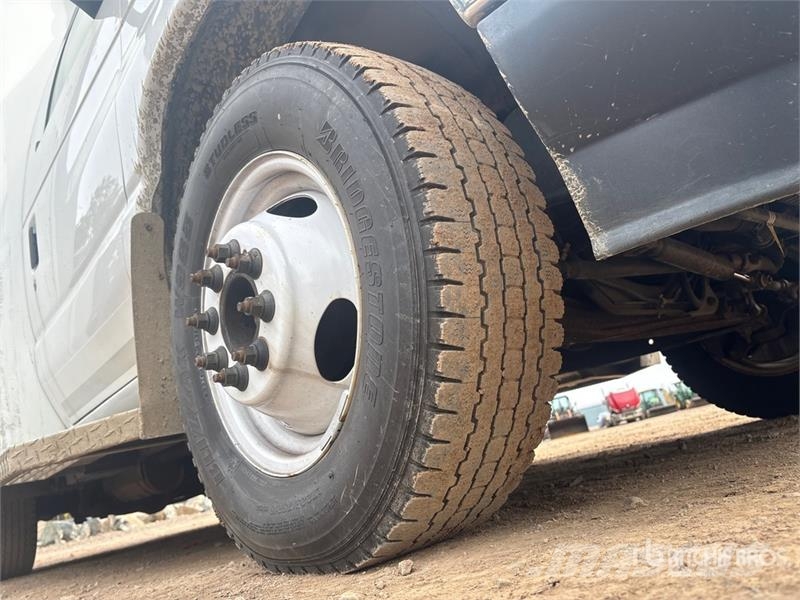 Ford E-350 Линейки