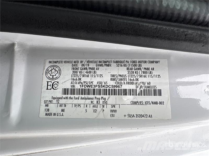 Ford E-350 سيارات إسعاف
