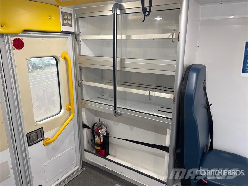 Ford E-350 Ambulanse