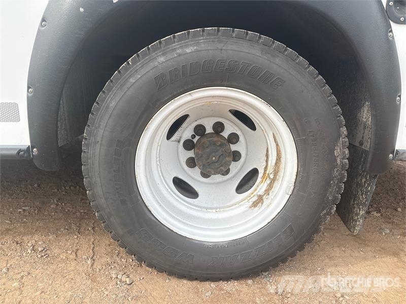 Ford E-350 Линейки