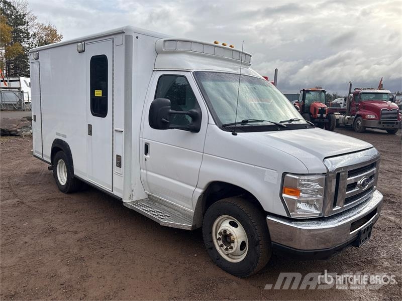 Ford E-350 Ambulanser