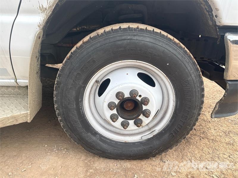 Ford E-350 Линейки