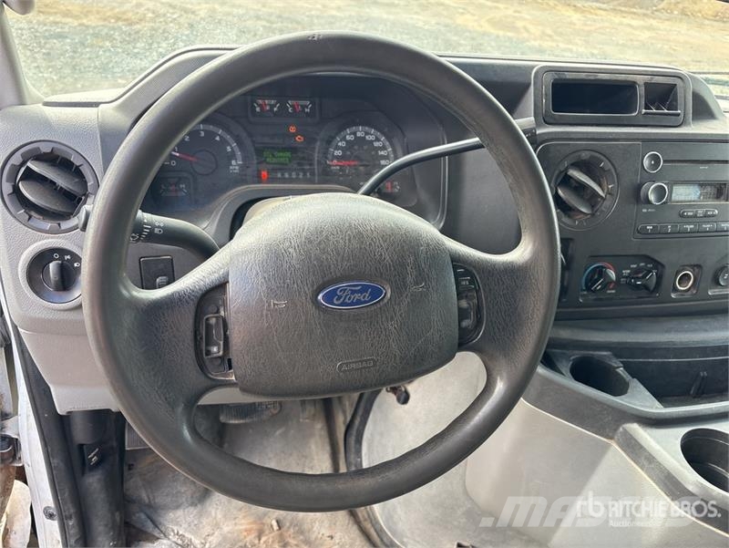 Ford E-350 Passenger Van Varevogne