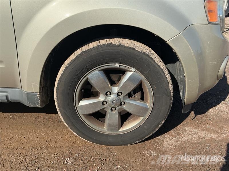 Ford Escape AWD SUV Biler