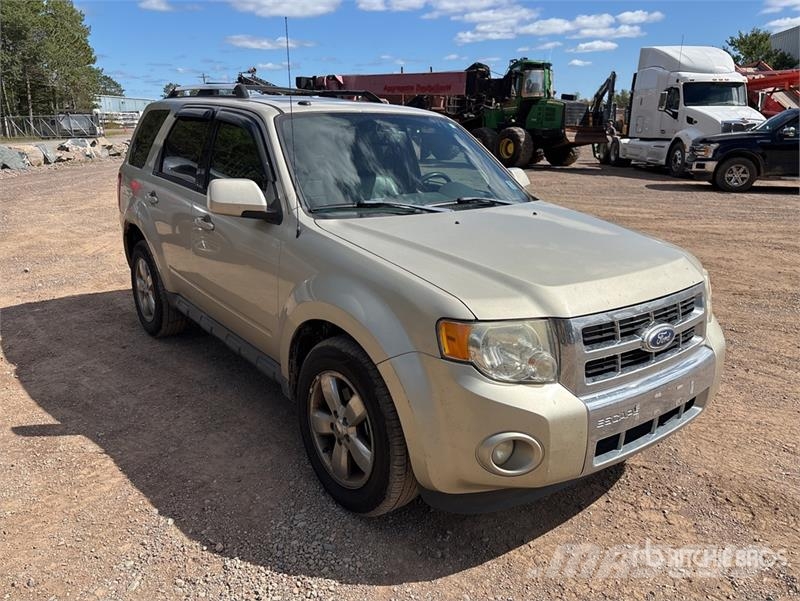 Ford Escape AWD SUV Biler