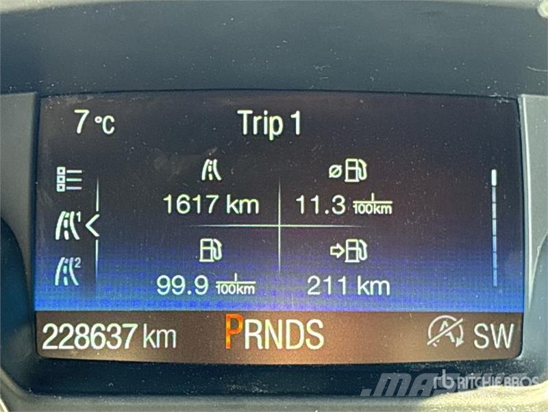 Ford Escape SE 4WD SUV سيارات
