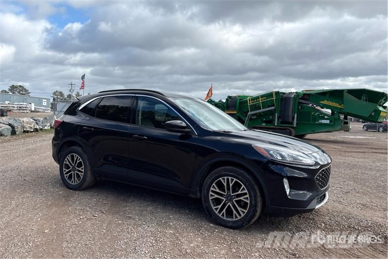 Ford Escape SEL AWD SUV Automobili