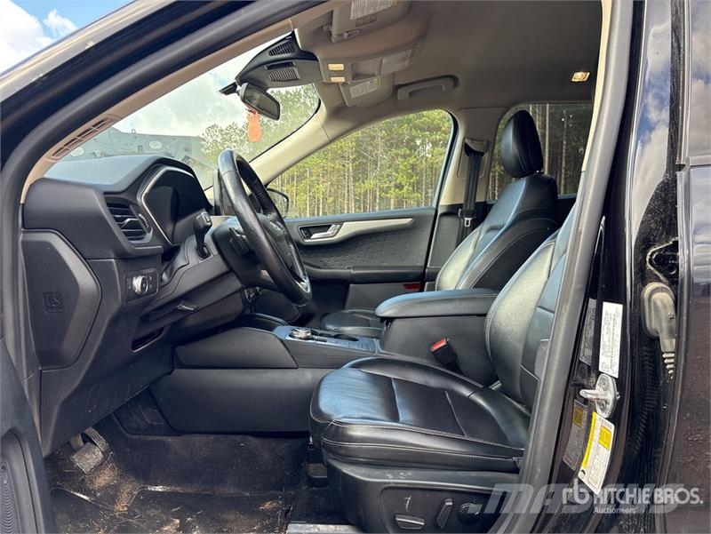 Ford Escape SEL AWD SUV Automobili