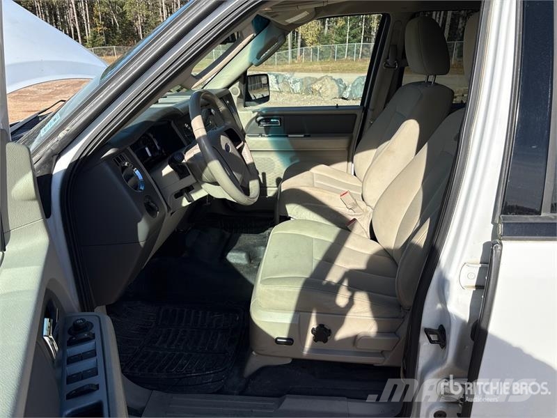 Ford Expedition 4WD SUV Avtomobili