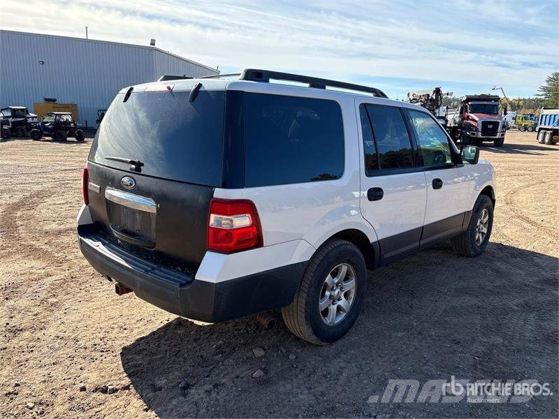 Ford Expedition 4WD SUV Avtomobili