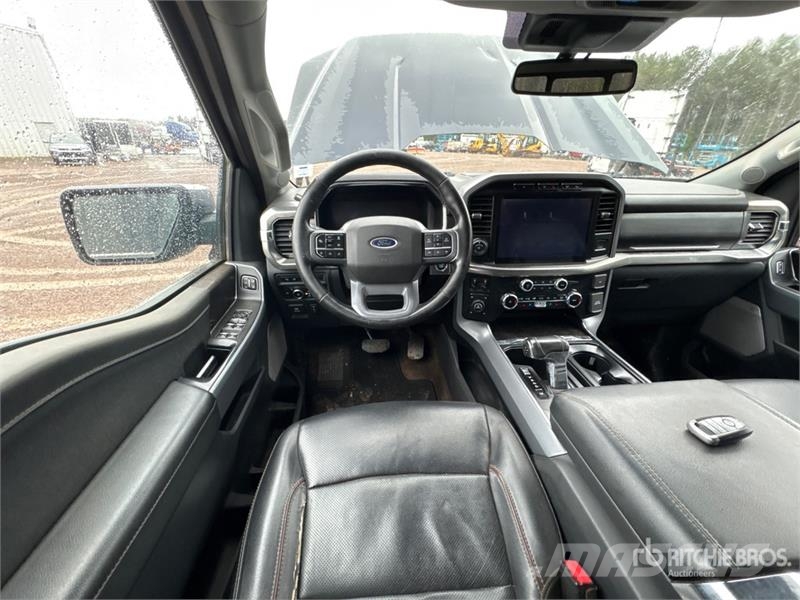 Ford F-150 4x4 Crew Cab Pickup Andre varebiler