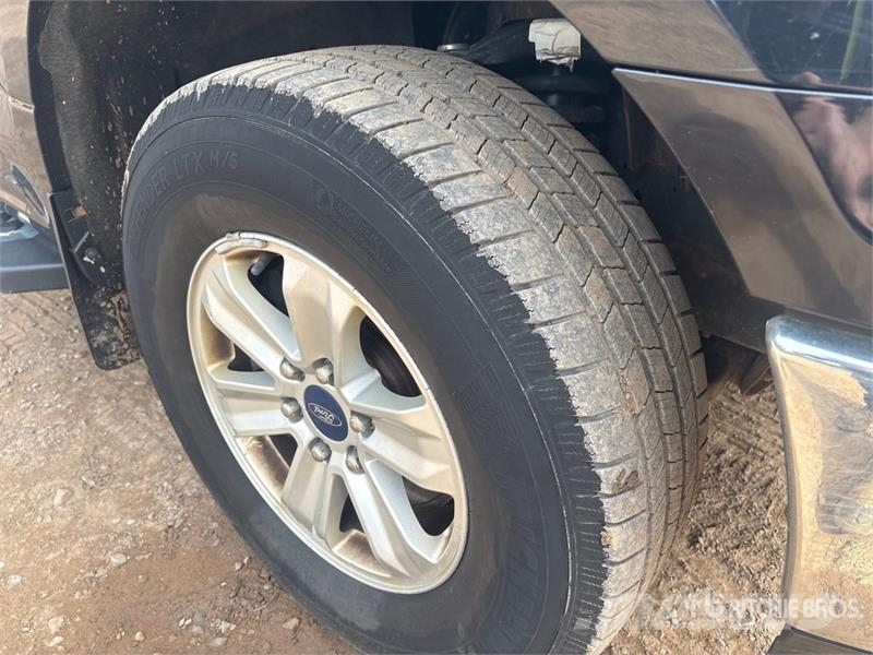 Ford F-150 4x4 Crew Cab Pickup Ostalo