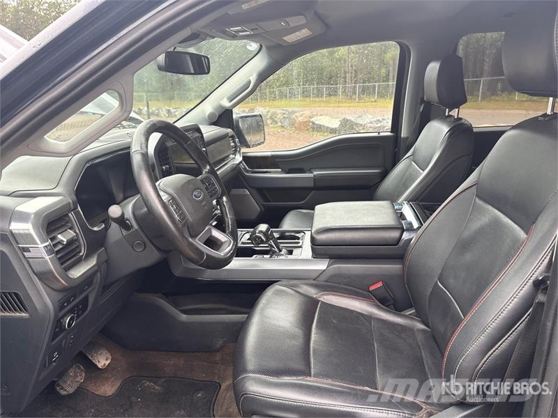 Ford F-150 4x4 Crew Cab Pickup Andre varebiler