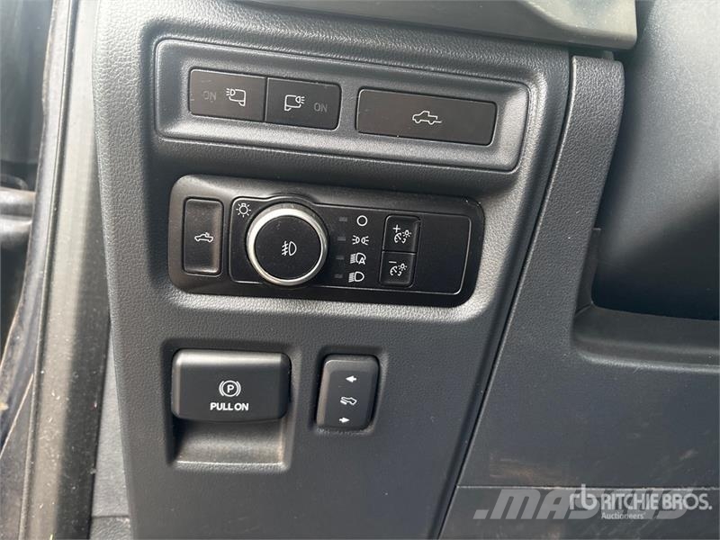 Ford F-150 4x4 Crew Cab Pickup Andre varebiler