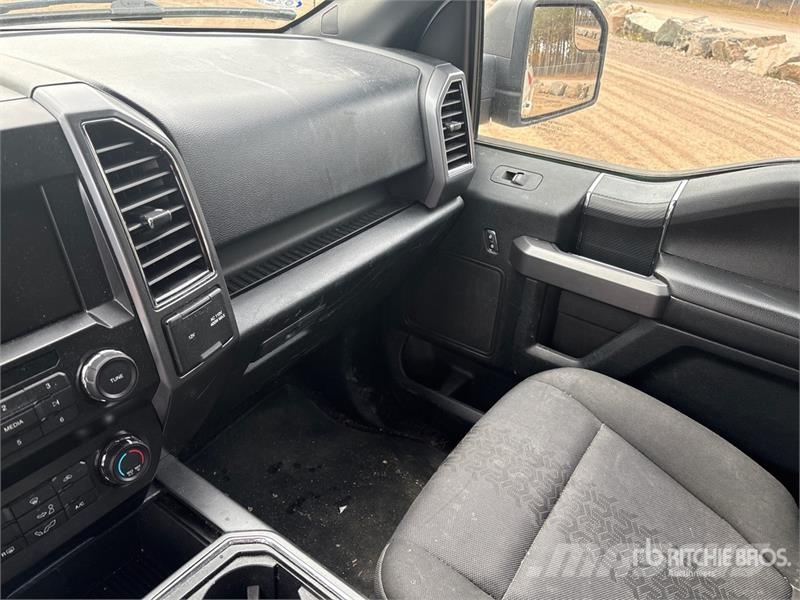 Ford F-150 4x4 Extended Cab Pickup Muu