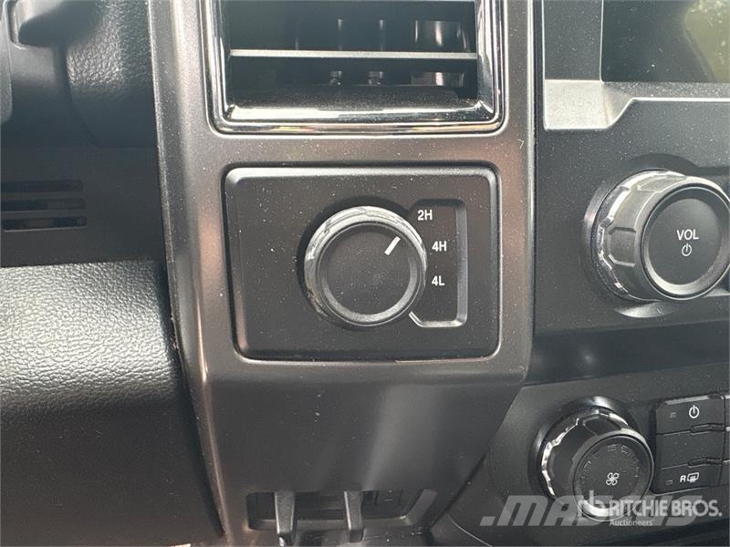 Ford F-150 4x4 Extended Cab Pickup Muu