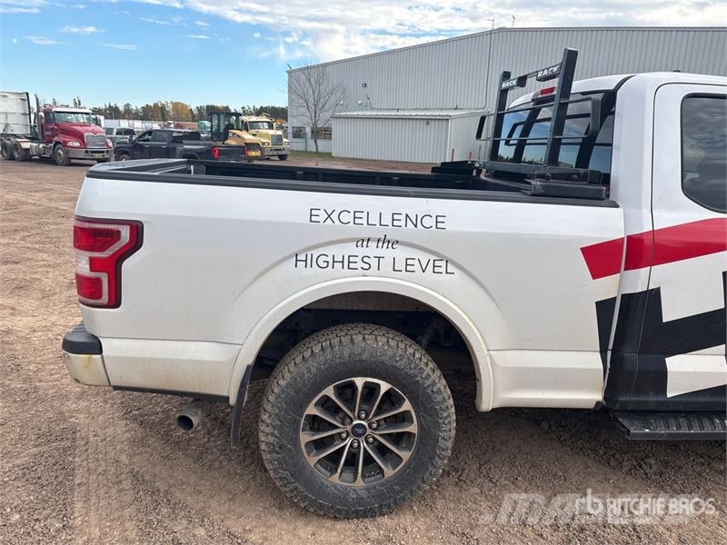 Ford F-150 4x4 Extended Cab Pickup Muu