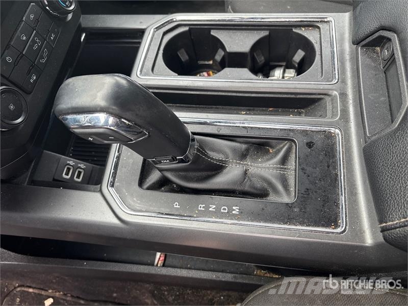 Ford F-150 4x4 Extended Cab Pickup Muu