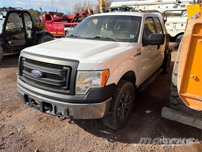 Ford F-150 4x4 Extended Cab Pickup 其他