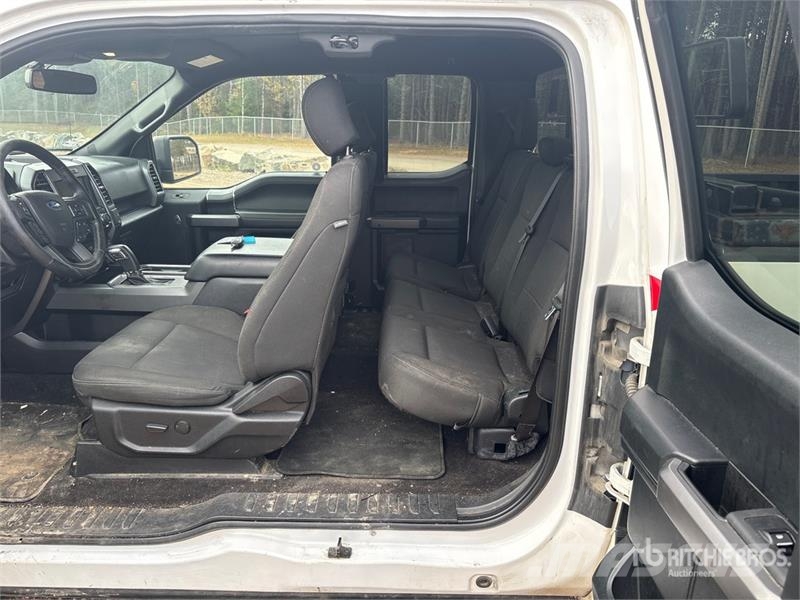 Ford F-150 4x4 Extended Cab Pickup Muu