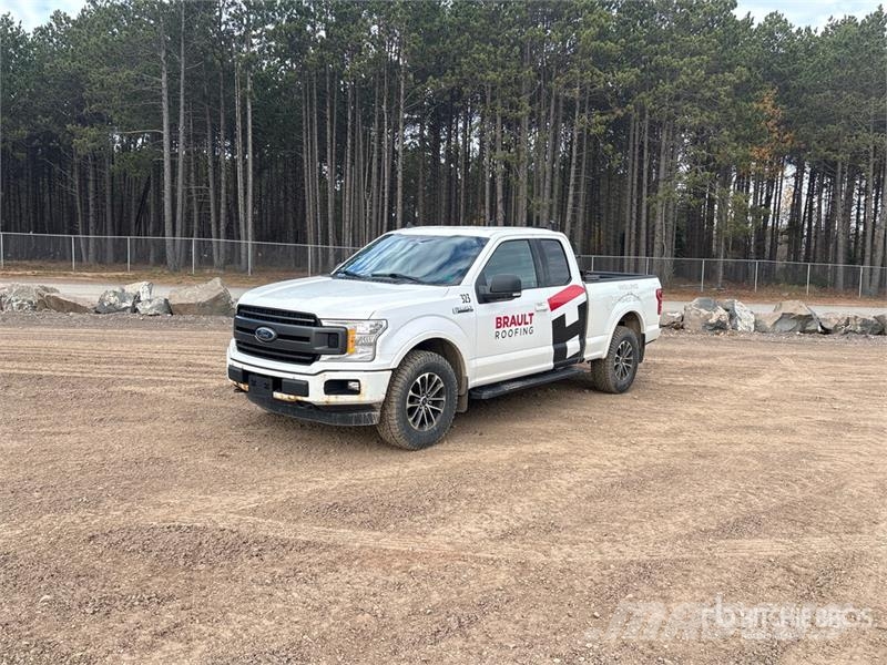 Ford F-150 4x4 Extended Cab Pickup Muu