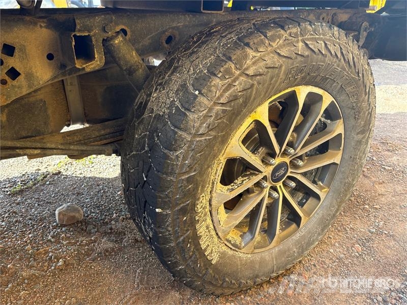 Ford F-150 4x4 Extended Cab Pickup 其他