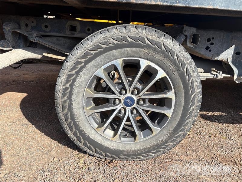 Ford F-150 4x4 Extended Cab Pickup 其他