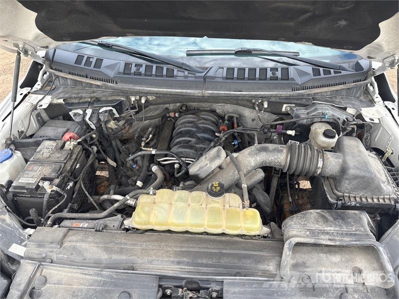 Ford F-150 4x4 Extended Cab Pickup Muu
