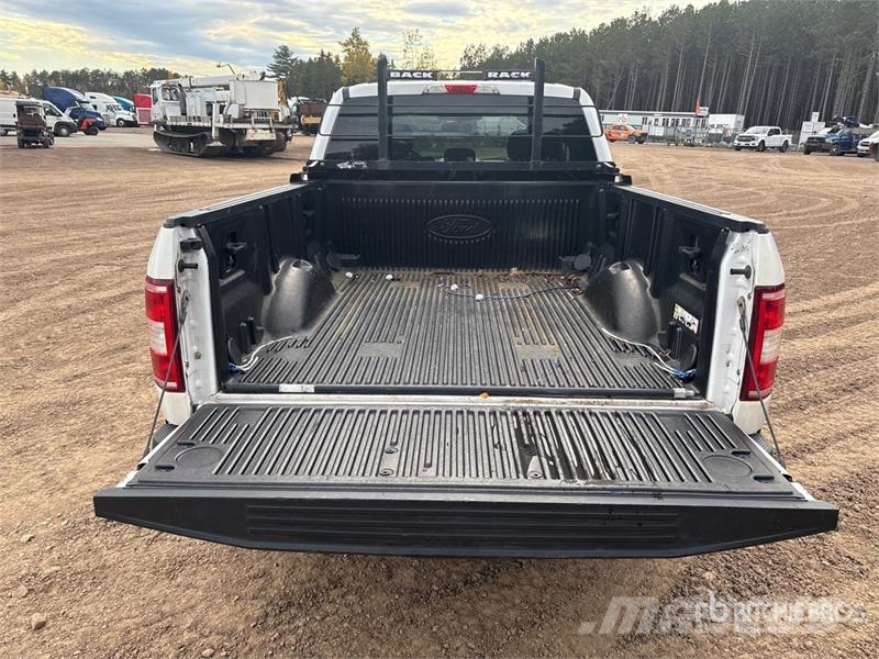 Ford F-150 4x4 Extended Cab Pickup Muu