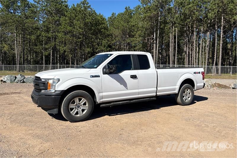 Ford F-150 XL 4x4 Extended Cab Pickup Drugi
