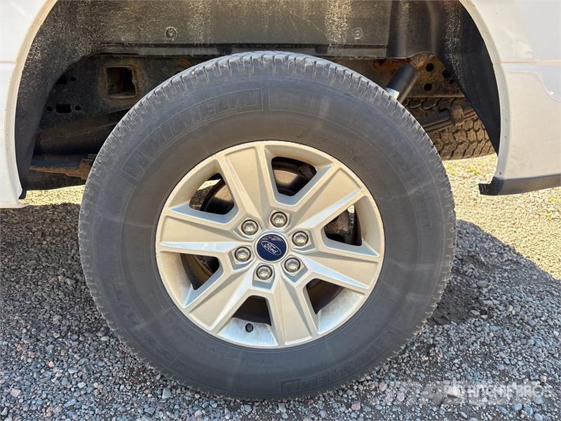 Ford F-150 XL 4x4 Extended Cab Pickup Drugi