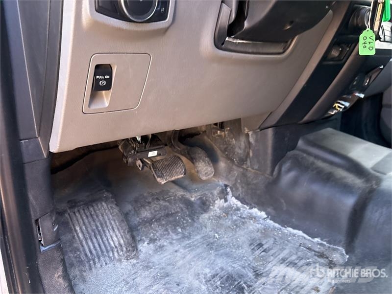 Ford F-150 XL 4x4 Extended Cab Pickup Drugi