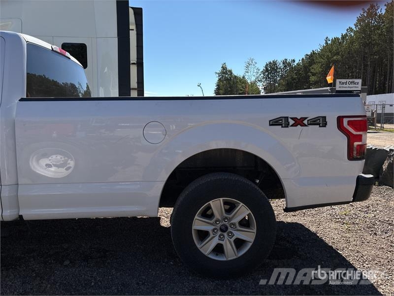 Ford F-150 XL 4x4 Extended Cab Pickup Drugi