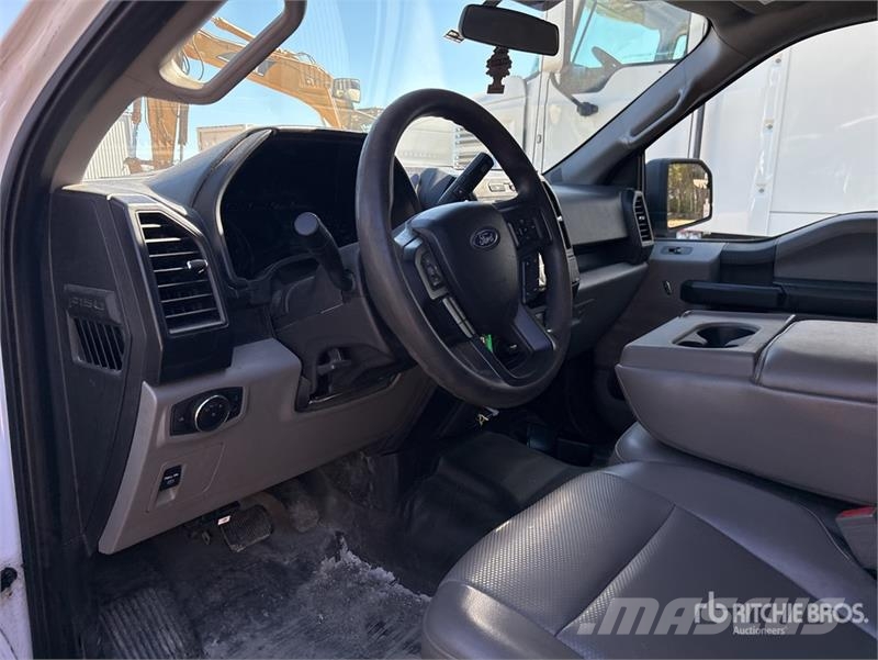 Ford F-150 XL 4x4 Extended Cab Pickup Drugi