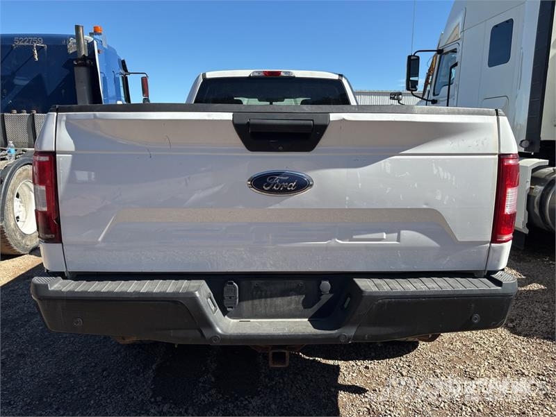 Ford F-150 XL 4x4 Extended Cab Pickup Drugi
