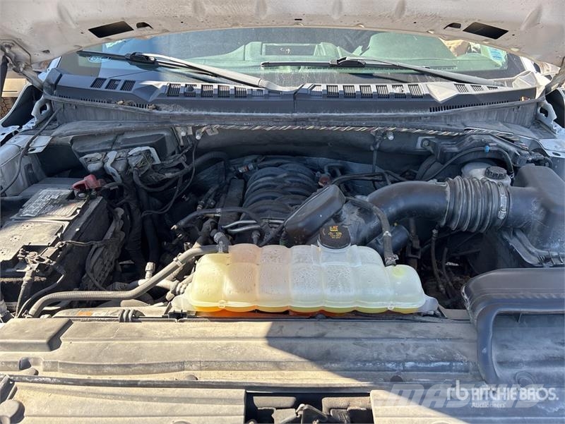 Ford F-150 XL 4x4 Extended Cab Pickup Drugi