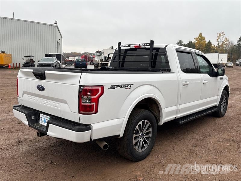 Ford F-150 XLT 4x4 Crew Cab Pickup أخرى